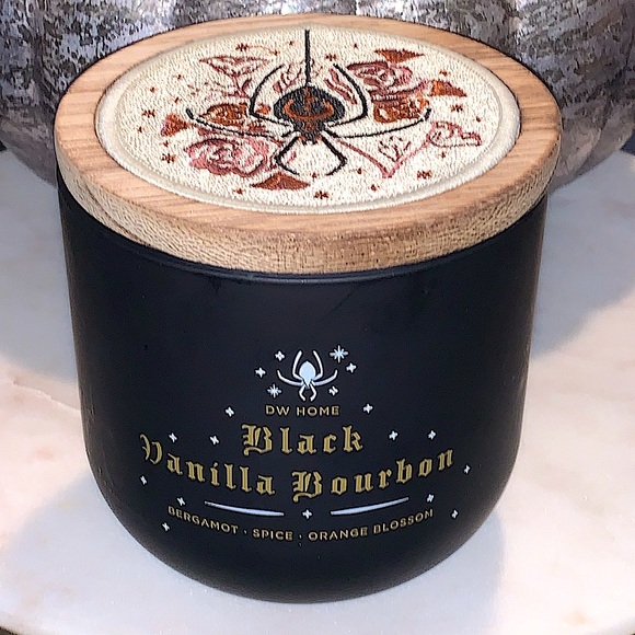 DW HOME CANDLE BLACK VANILLA BOURBON 2 WICK NEW CEDARWOOD SPIDER - Picture 1 of 7